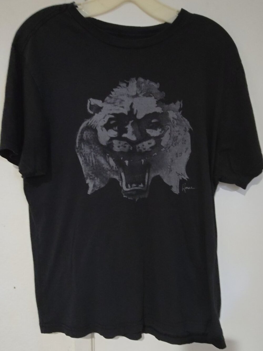 Howe Lion Graphic Tee Men's M Black Pima Cotton Short Sleeve